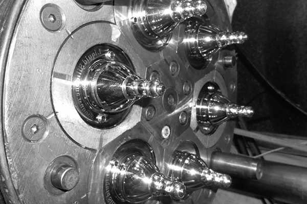 液態(tài)硅膠制品嬰幼兒奶嘴模具